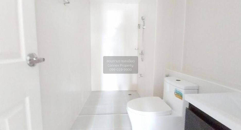 For sale 4 bedrooms townhouse in Bueng Kum, Bangkok