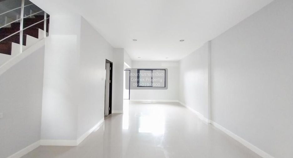 For sale 4 bedrooms townhouse in Bueng Kum, Bangkok