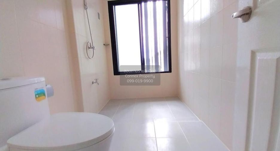 For sale 4 bedrooms townhouse in Bueng Kum, Bangkok