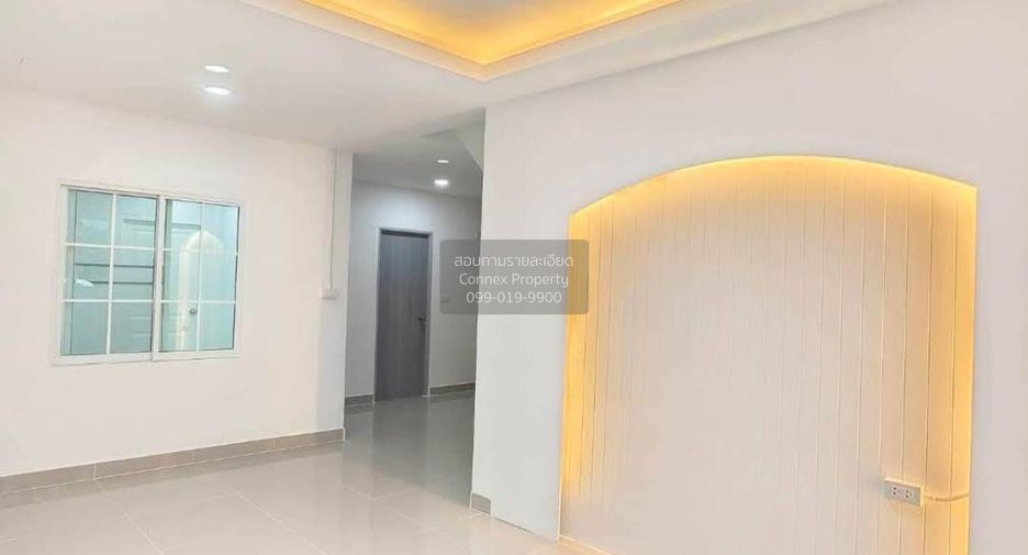 For sale 3 bedrooms townhouse in Lam Luk Ka, Pathum Thani