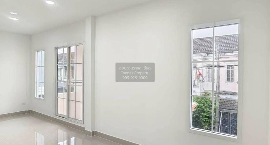 For sale 3 bedrooms townhouse in Lam Luk Ka, Pathum Thani