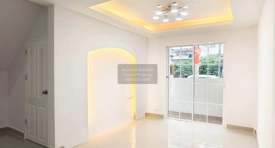For sale 3 bedrooms townhouse in Lam Luk Ka, Pathum Thani