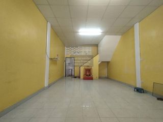 For sale 2 bedrooms townhouse in Mueang Samut Prakan, Samut Prakan
