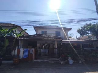 Reihenhaus zum Kauf mit 4 Zimmer in Phra Pradaeng, Samut Prakan