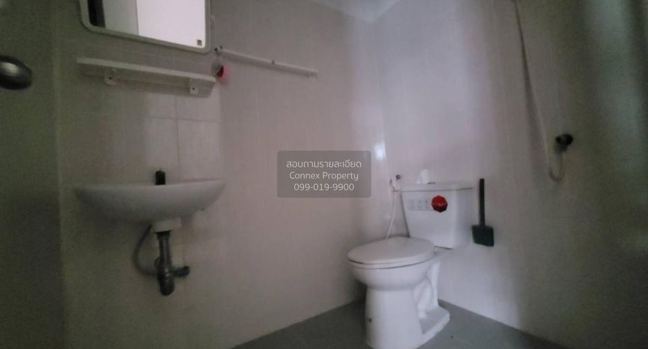 Casa adosada en venta de 2 habitaciones en Mueang Chon Buri, Chonburi
