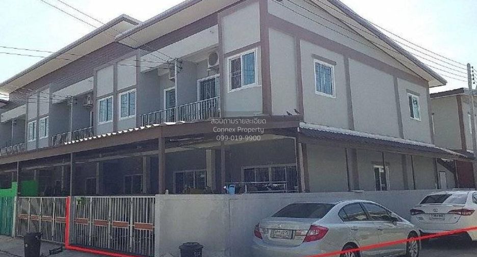 Casa adosada en venta de 2 habitaciones en Mueang Chon Buri, Chonburi