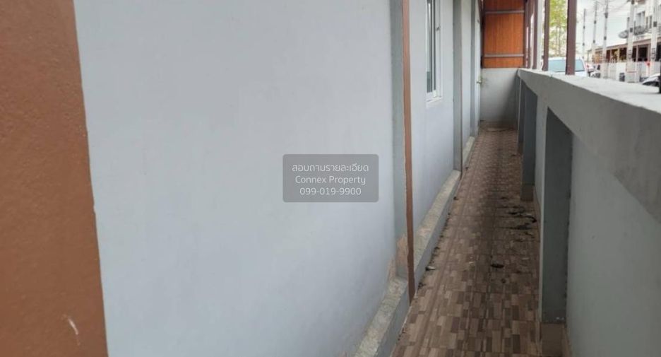 Casa adosada en venta de 2 habitaciones en Mueang Chon Buri, Chonburi