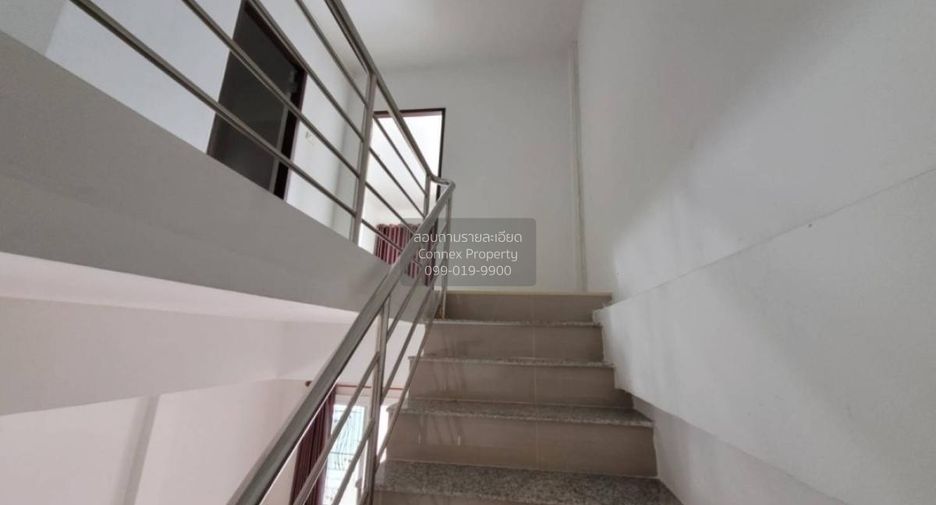 Casa adosada en venta de 2 habitaciones en Mueang Chon Buri, Chonburi
