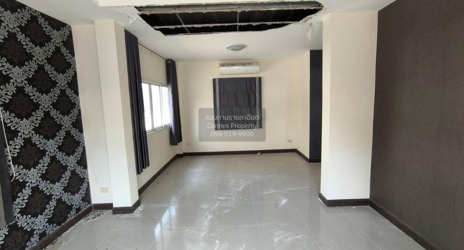 For sale 3 bedrooms house in Khlong Luang, Pathum Thani