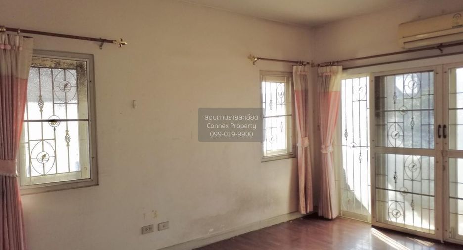 For sale 6 bedrooms house in Mueang Samut Prakan, Samut Prakan