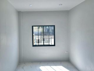 For sale 2 bedrooms townhouse in Lam Luk Ka, Pathum Thani
