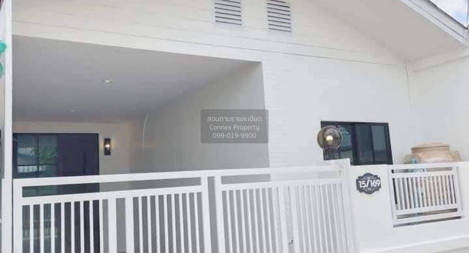 For sale 2 bedrooms townhouse in Lam Luk Ka, Pathum Thani
