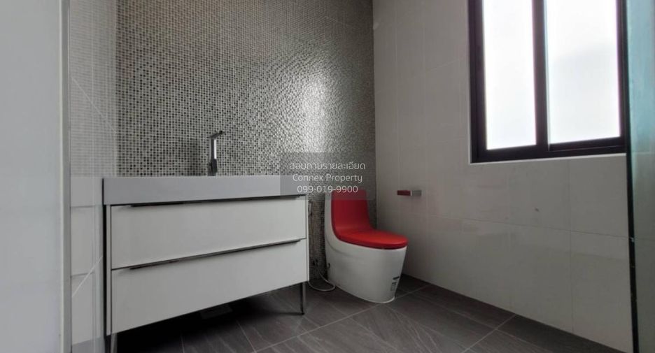 À vendre 3 chambres maison à Mueang Chon Buri, Chonburi