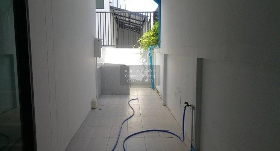 À vendre 3 chambres maison à Mueang Chon Buri, Chonburi