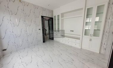 À vendre 3 chambres maison à Mueang Chon Buri, Chonburi