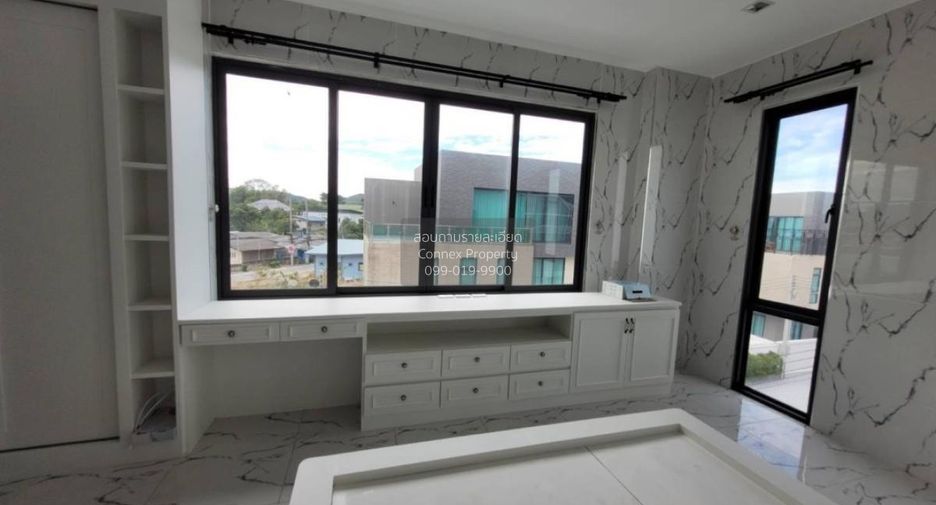 À vendre 3 chambres maison à Mueang Chon Buri, Chonburi