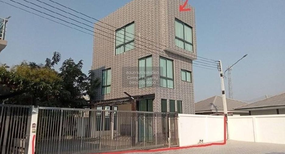 À vendre 2 chambres maison à Mueang Chon Buri, Chonburi