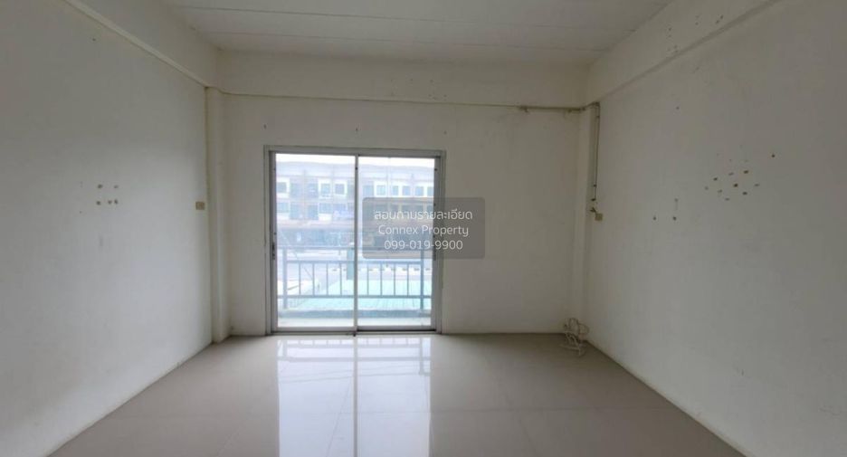 À vendre 2 chambres local commercial à Mueang Chon Buri, Chonburi