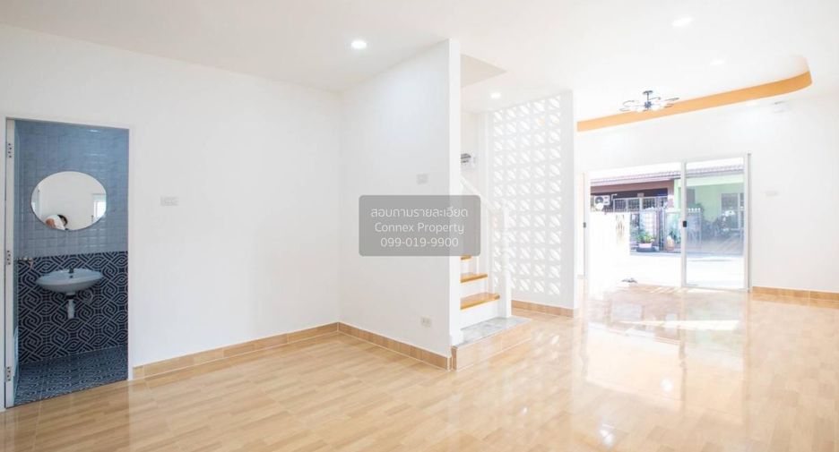 For sale 4 bedrooms townhouse in Thanyaburi, Pathum Thani