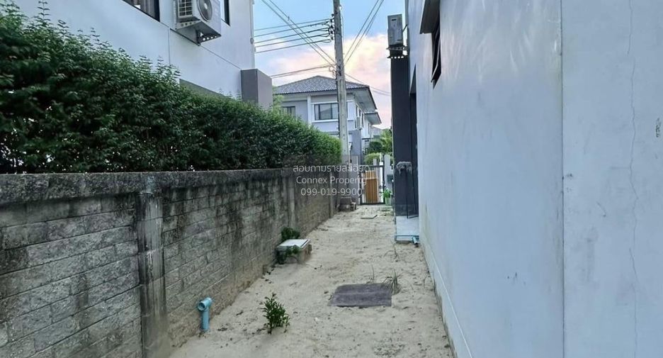 For sale 3 bedrooms house in Bang Phli, Samut Prakan