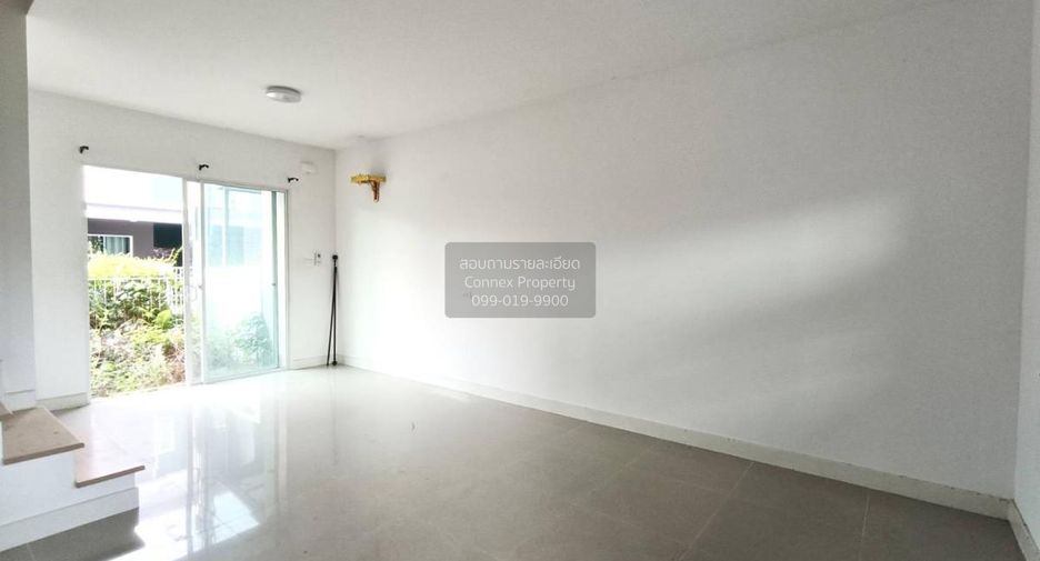 For sale 3 bedrooms townhouse in Lam Luk Ka, Pathum Thani