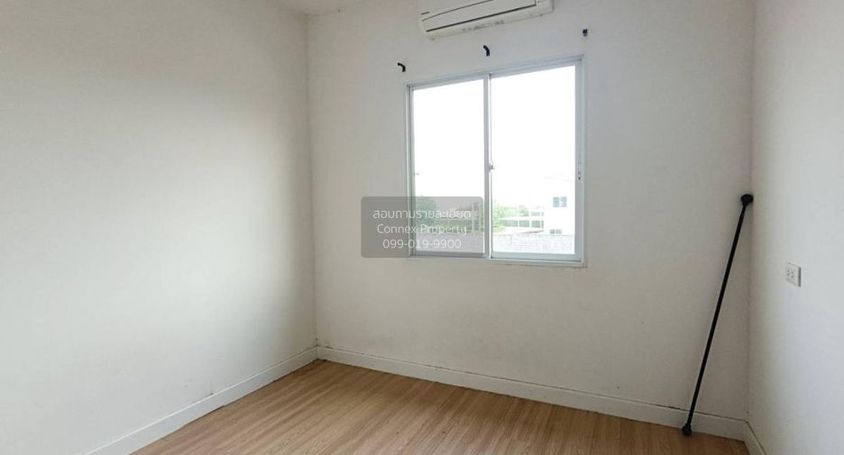 For sale 3 bedrooms townhouse in Lam Luk Ka, Pathum Thani