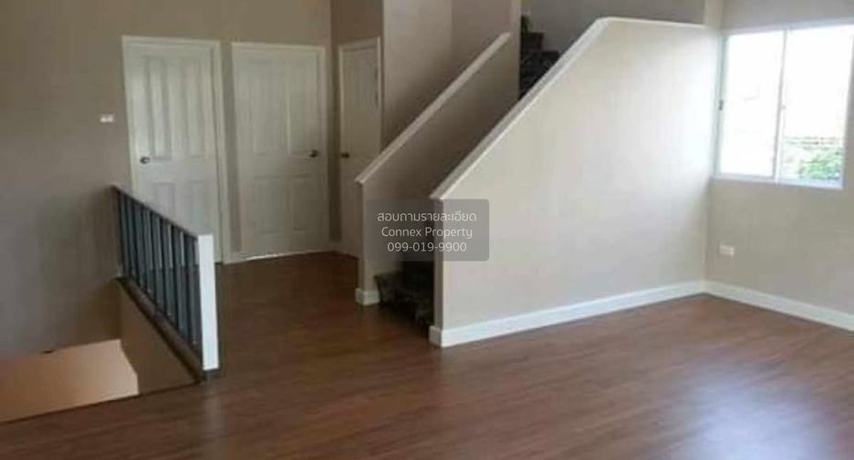 For sale 3 bedrooms townhouse in Saphan Sung, Bangkok