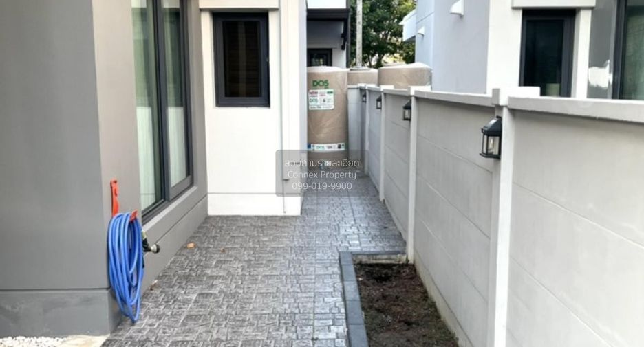 For sale 4 bedrooms house in Mueang Pathum Thani, Pathum Thani