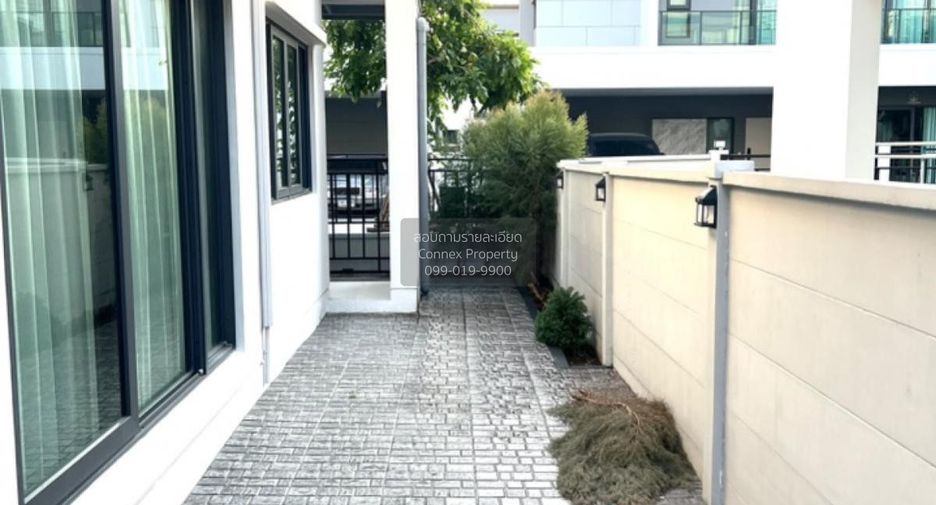 For sale 4 bedrooms house in Mueang Pathum Thani, Pathum Thani