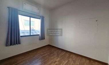 For sale 3 bedrooms townhouse in Mueang Pathum Thani, Pathum Thani