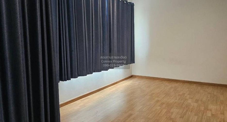 For sale 3 bedrooms townhouse in Mueang Pathum Thani, Pathum Thani