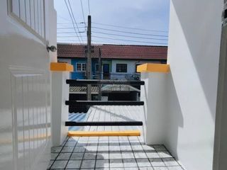 Продажа 2 спальни таунхаус в Lat Lum Kaeo, Патумтани