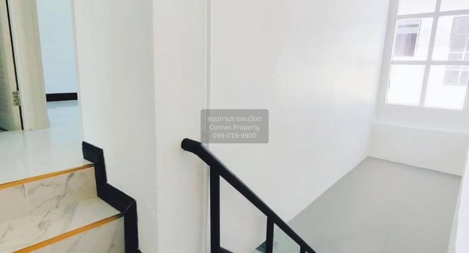 Продажа 2 спальни таунхаус в Lat Lum Kaeo, Патумтани