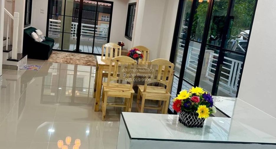 For sale 4 bedrooms townhouse in Sai Noi, Nonthaburi