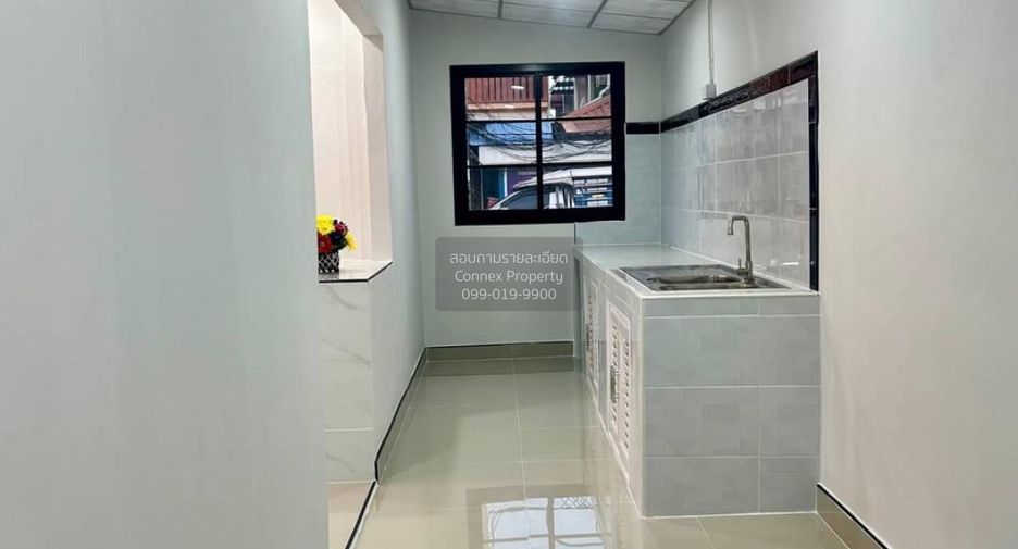 For sale 4 bedrooms townhouse in Sai Noi, Nonthaburi