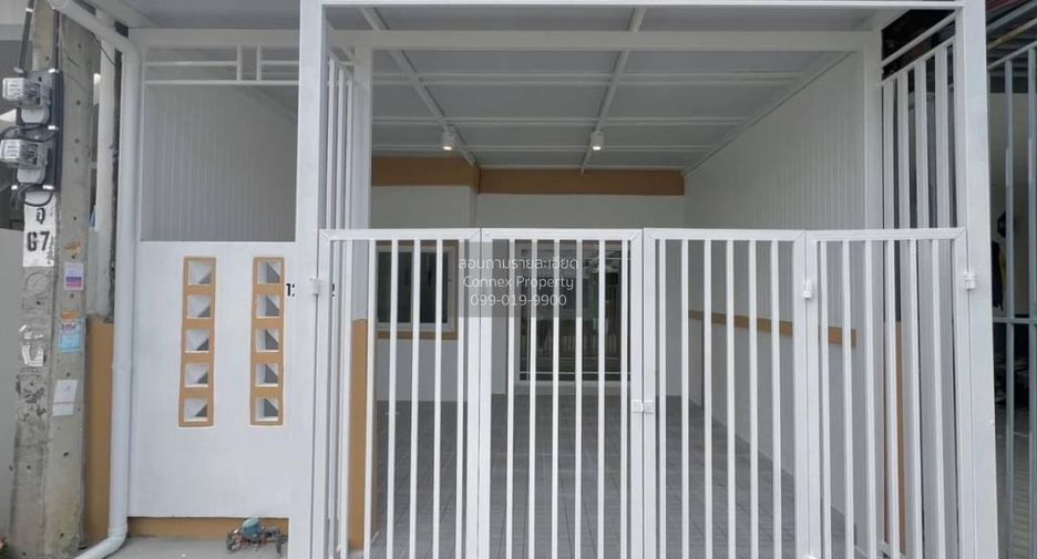 For sale 2 bedrooms townhouse in Sai Noi, Nonthaburi