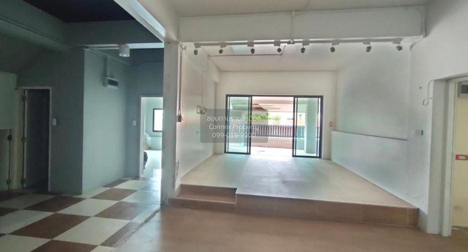 For sale 3 bedrooms house in Khlong Luang, Pathum Thani