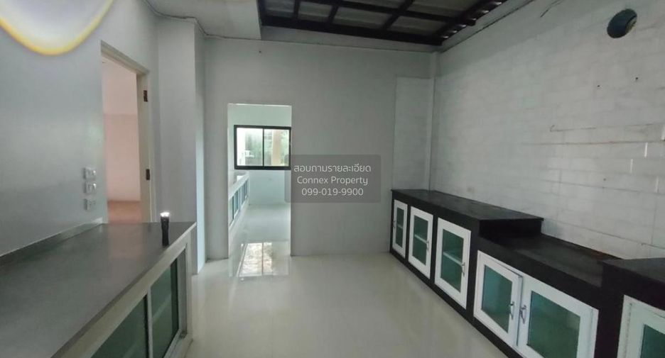 For sale 3 bedrooms house in Khlong Luang, Pathum Thani