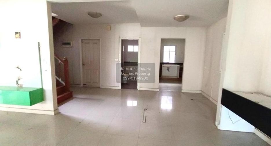 For sale 3 bedrooms house in Khlong Luang, Pathum Thani