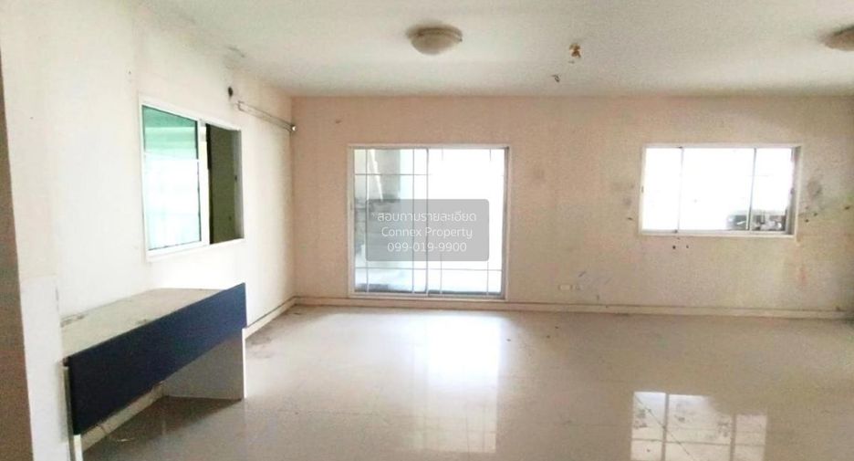 For sale 3 bedrooms house in Khlong Luang, Pathum Thani