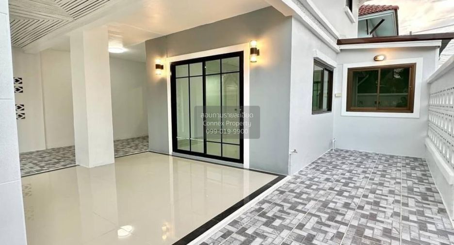 For sale 4 bedrooms townhouse in Bang Bua Thong, Nonthaburi