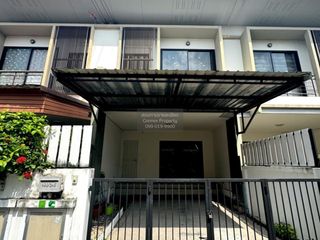 À vendre 2 chambres maison de ville à Bang Sao Thong, Samut Prakan