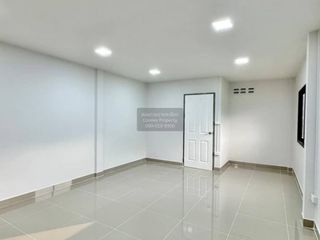 For sale 2 bedrooms townhouse in Sai Noi, Nonthaburi