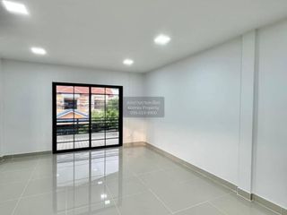 For sale 2 bedrooms townhouse in Sai Noi, Nonthaburi