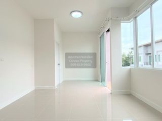Casa adosada en venta de 4 habitaciones en Bang Yai, Nonthaburi