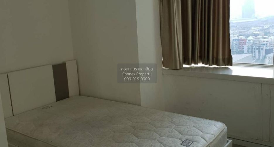 For sale 2 bedrooms condo in Huai Khwang, Bangkok
