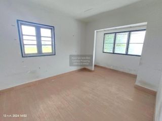 Casa adosada en venta de 4 habitaciones en Thanyaburi, Pathum Thani