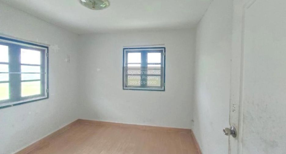 Casa adosada en venta de 4 habitaciones en Thanyaburi, Pathum Thani