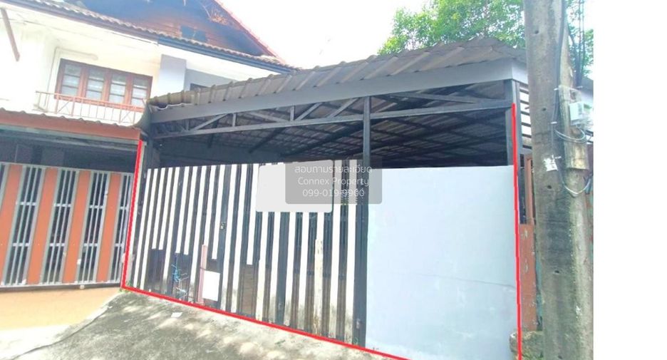 Casa adosada en venta de 4 habitaciones en Thanyaburi, Pathum Thani