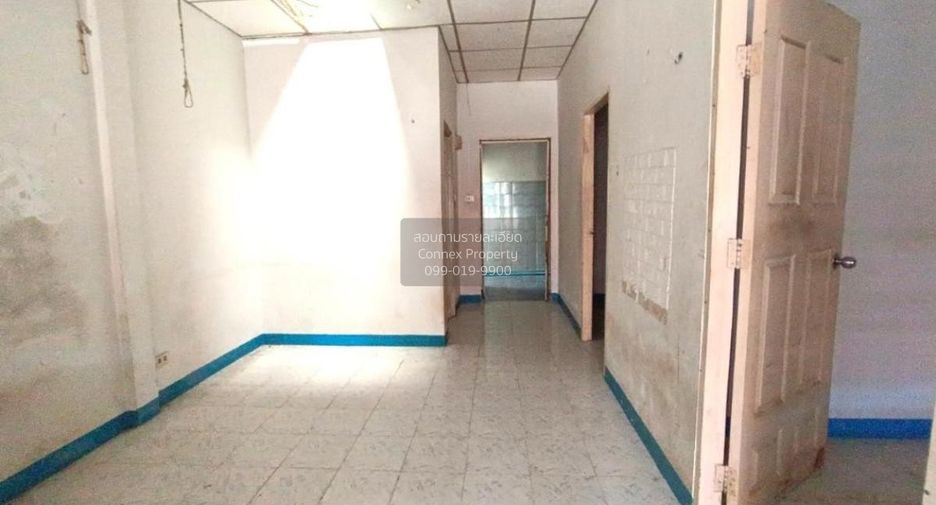 Casa adosada en venta de 2 habitaciones en Thanyaburi, Pathum Thani